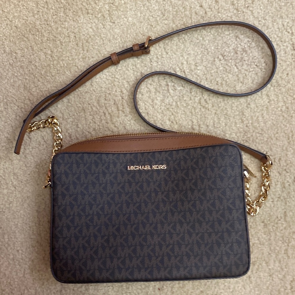 Michael Kors Large Jet Set Item East West Crossbody Brown